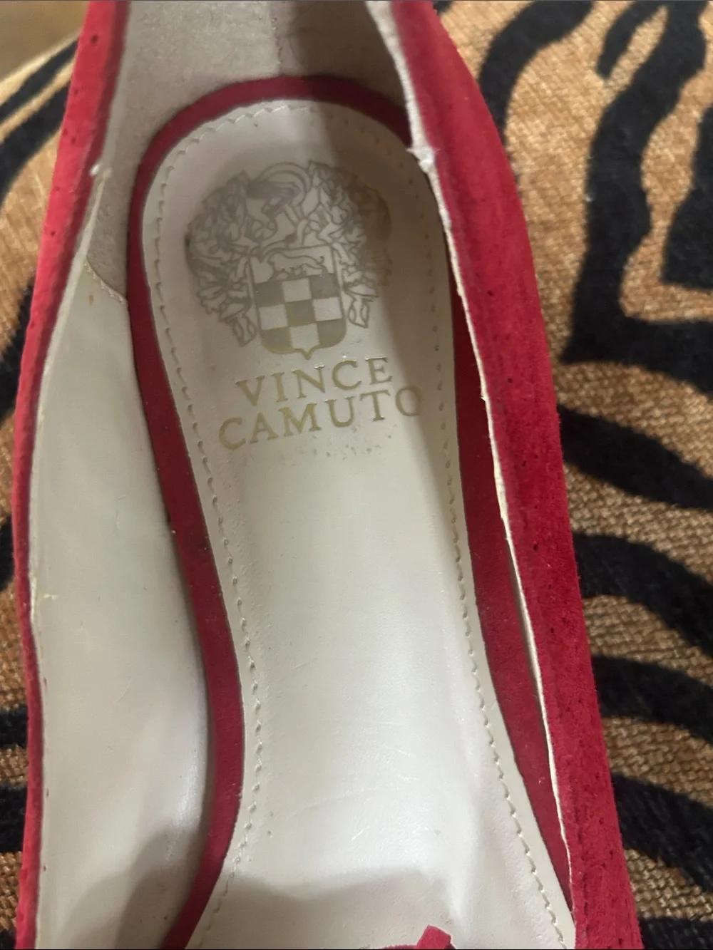 Vince Camuto Red Suede Tassel Pointed Loafers size 8M/38